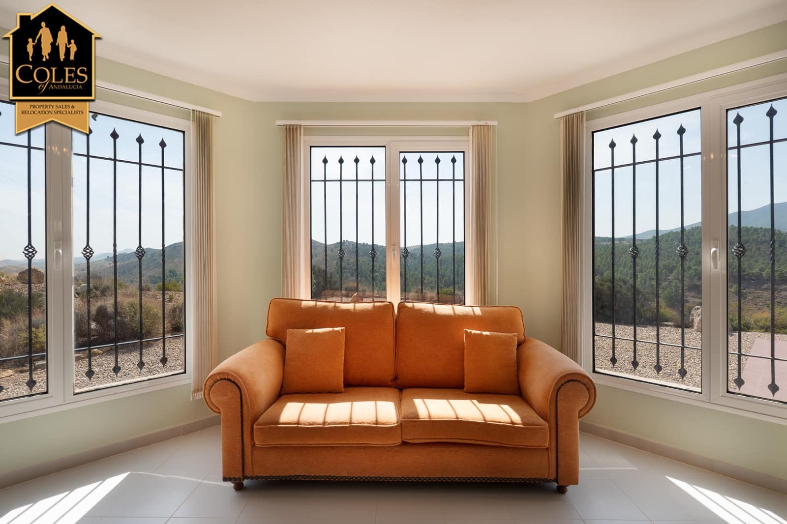 2 slaapkamer Villa te koop in Velez-Rubio met zwembad - € 179.999 (Ref: 9184267)