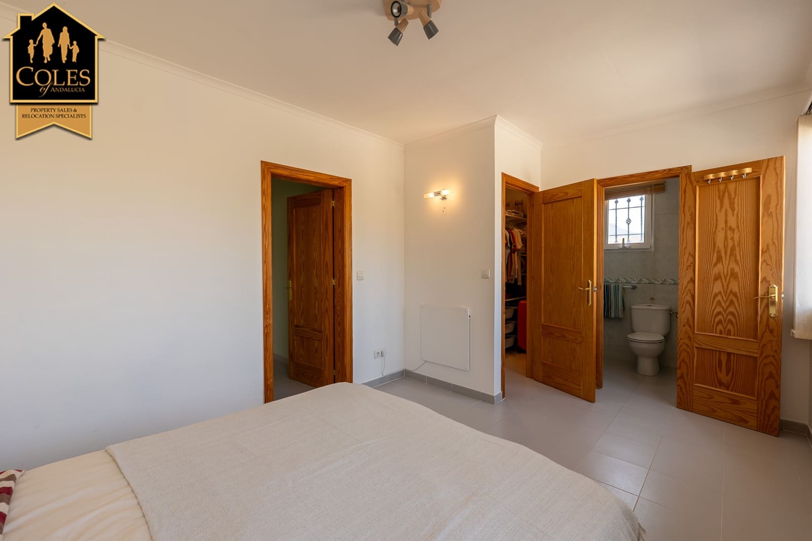 2 slaapkamer Villa te koop in Velez-Rubio met zwembad - € 179.999 (Ref: 9184267)