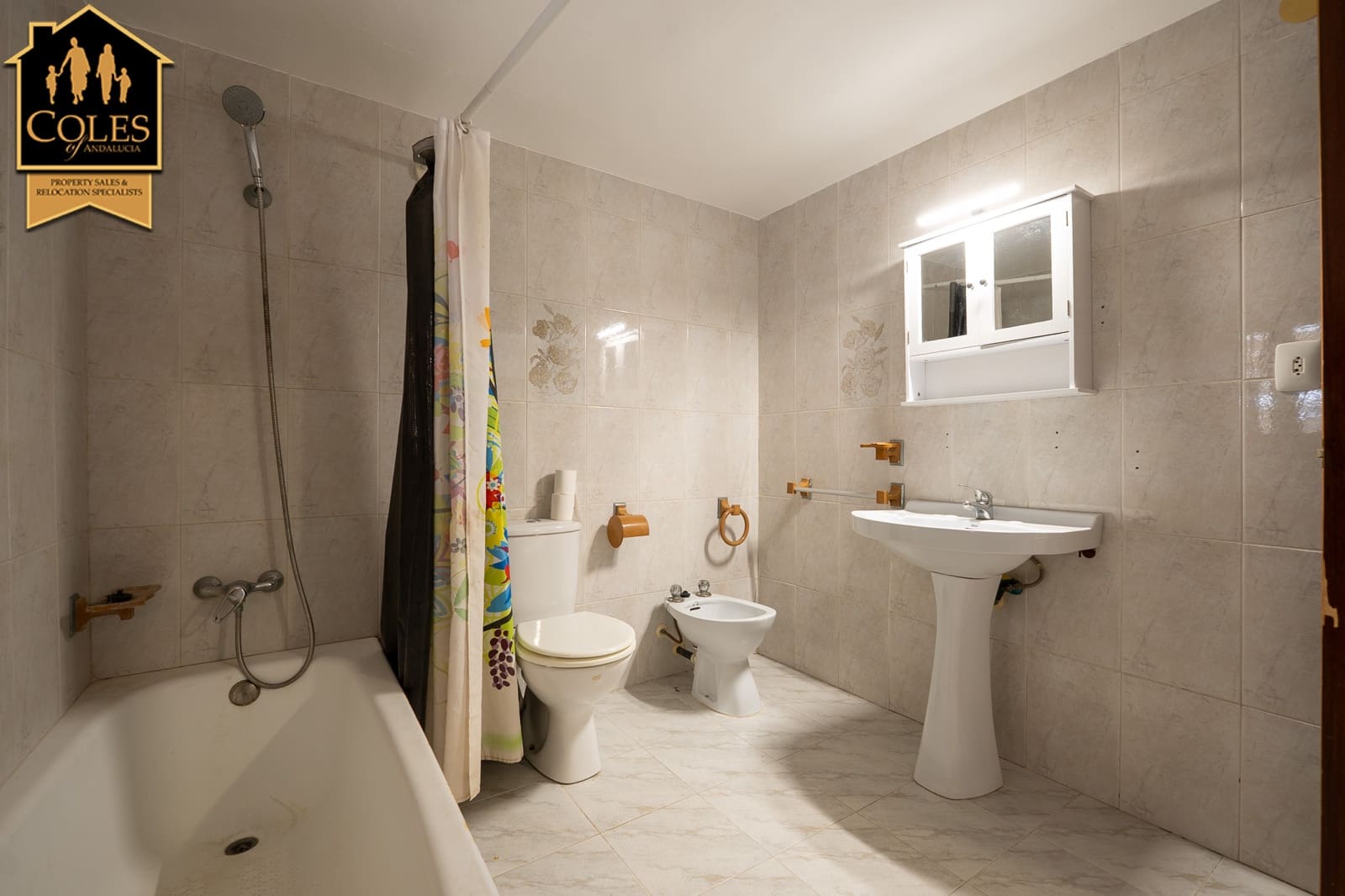 3 soverom Finca/Herregård til salgs i Alfaix med garasje - € 220 000 (Ref: 9189752)