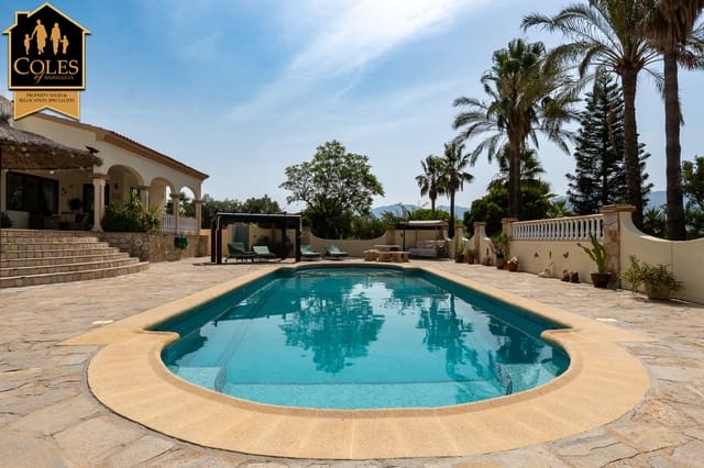 3 soverom Villa til salgs i Los Gallardos med svømmebasseng garasje - € 780 000 (Ref: 9197058)