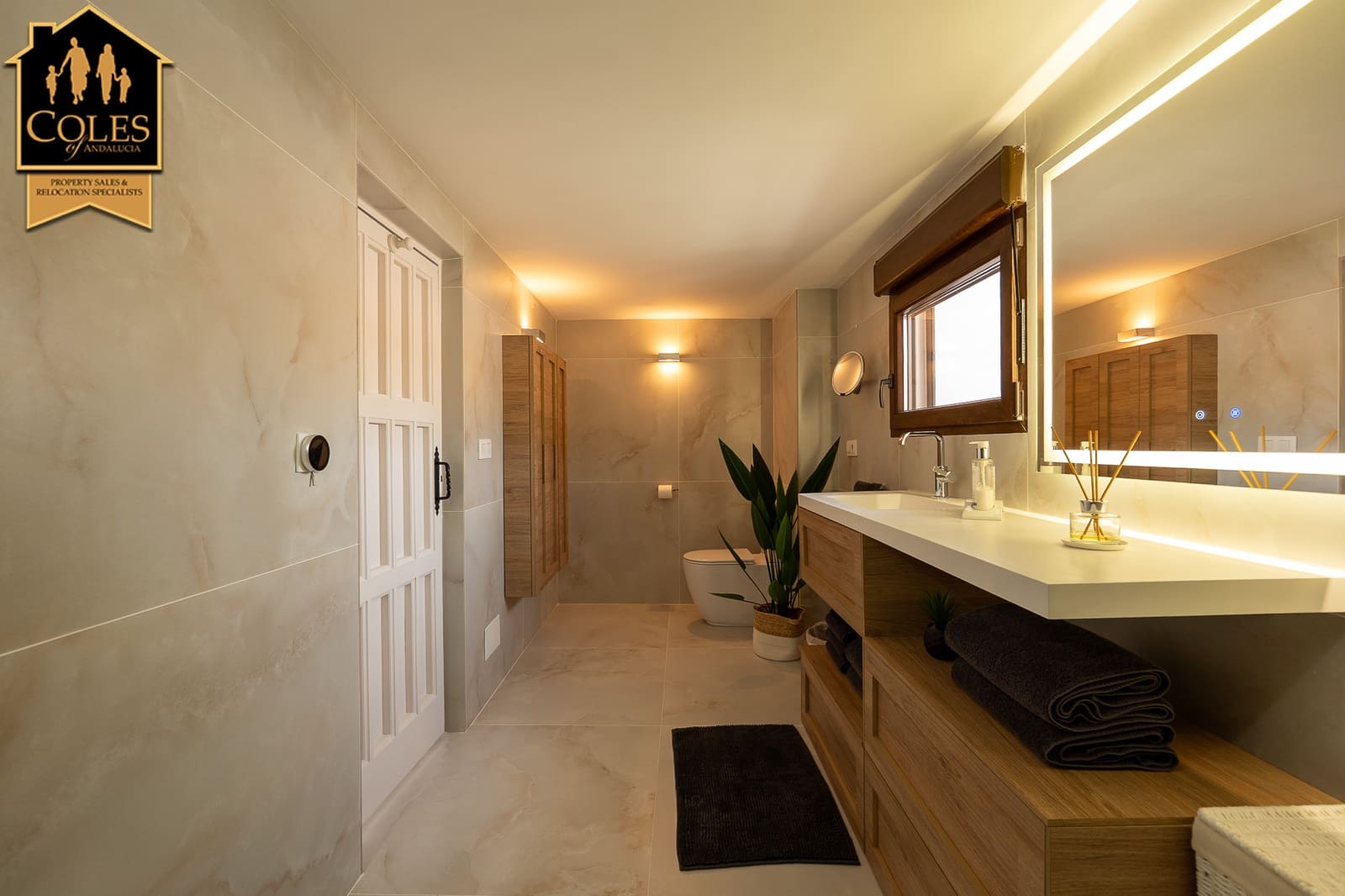 5 makuuhuone Maalaistalo myytävänä paikassa Lorca mukana uima-altaan 
autotalli - 449 950 € (Ref: 9199906)