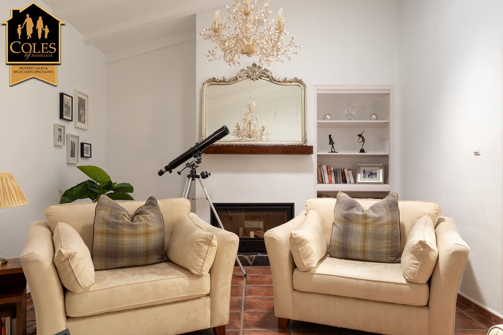 5 makuuhuone Maalaistalo myytävänä paikassa Lorca mukana uima-altaan 
autotalli - 449 950 € (Ref: 9199906)