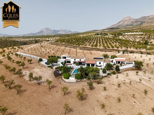 5 bedroom Finca/Country House for sale in Lorca with pool garage - € 449,950 (Ref: 9199906)