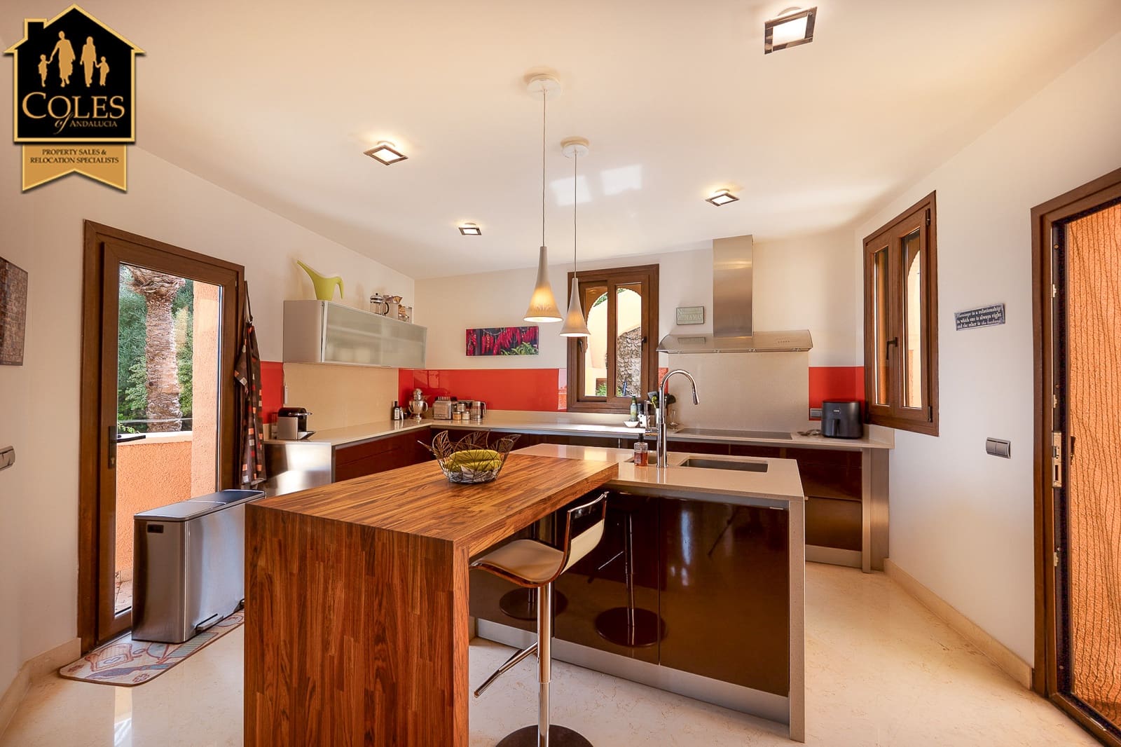 4 soveværelse Villa til salg i Turre med swimmingpool garage - € 899.950 (Ref: 9205277)