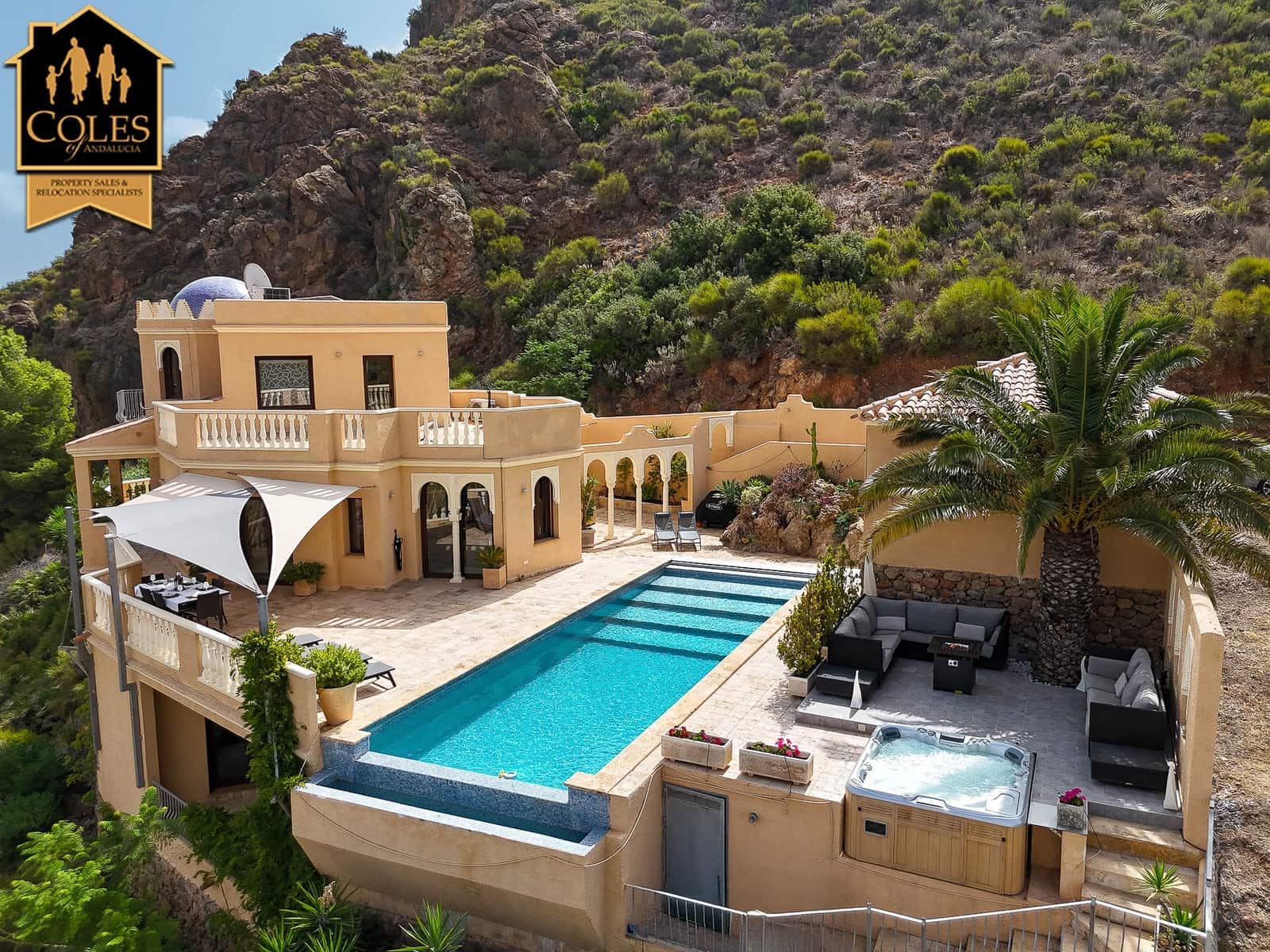 4 soveværelse Villa til salg i Turre med swimmingpool garage - € 899.950 (Ref: 9205277)