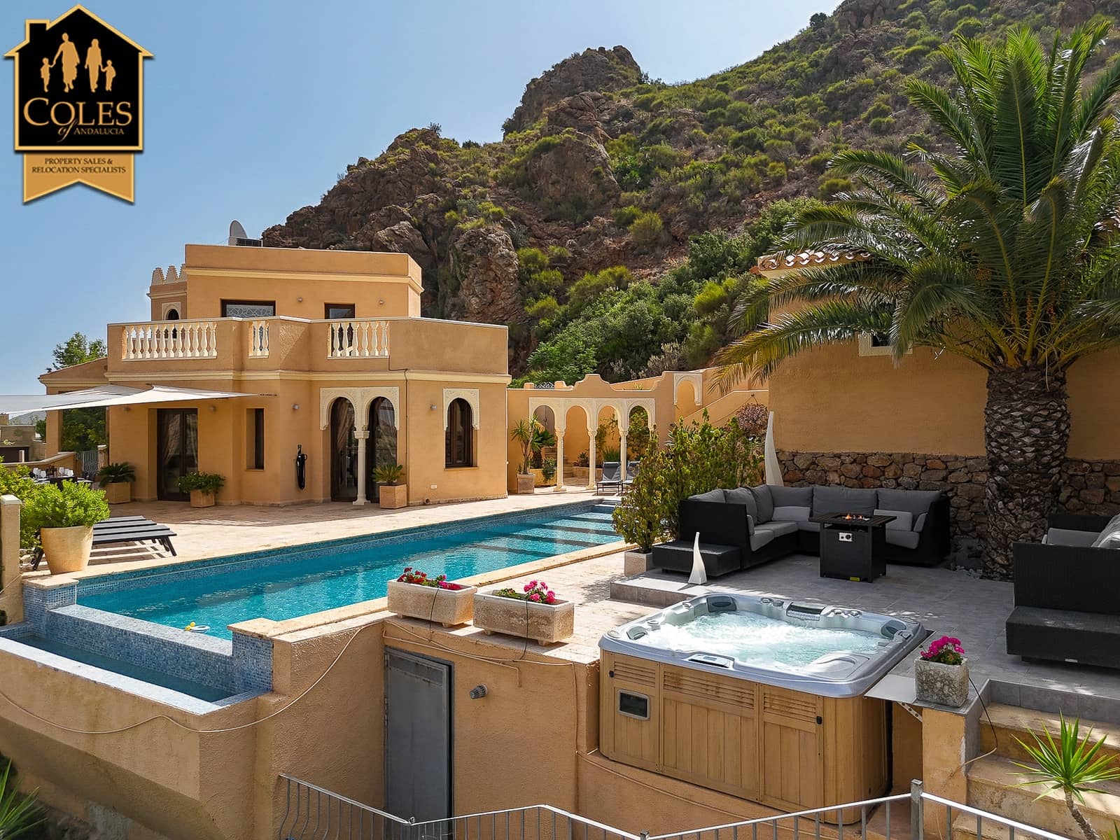 4 soveværelse Villa til salg i Turre med swimmingpool garage - € 899.950 (Ref: 9205277)