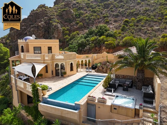 4 soveværelse Villa til salg i Turre med swimmingpool garage - € 899.950 (Ref: 9205277)