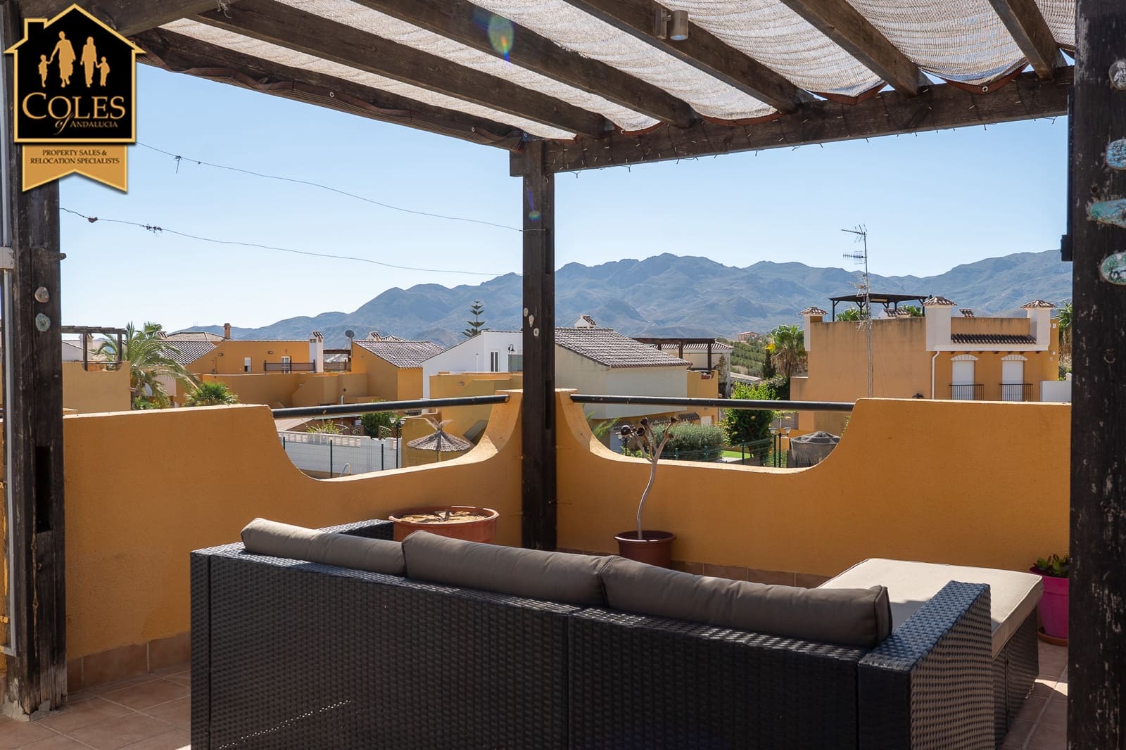 4 soveværelse Semi-Rækkehus til salg i Los Gallardos med swimmingpool garage - € 169.995 (Ref: 9227989)