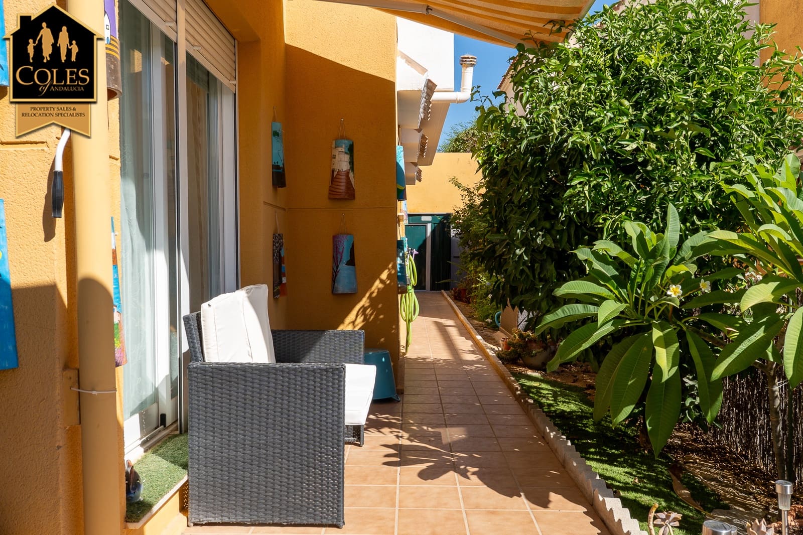 4 soveværelse Semi-Rækkehus til salg i Los Gallardos med swimmingpool garage - € 169.995 (Ref: 9227989)