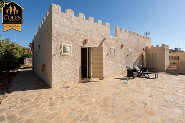 2 soveværelse Villa til salg i Los Gallardos med swimmingpool garage - € 309.995 (Ref: 9249136)