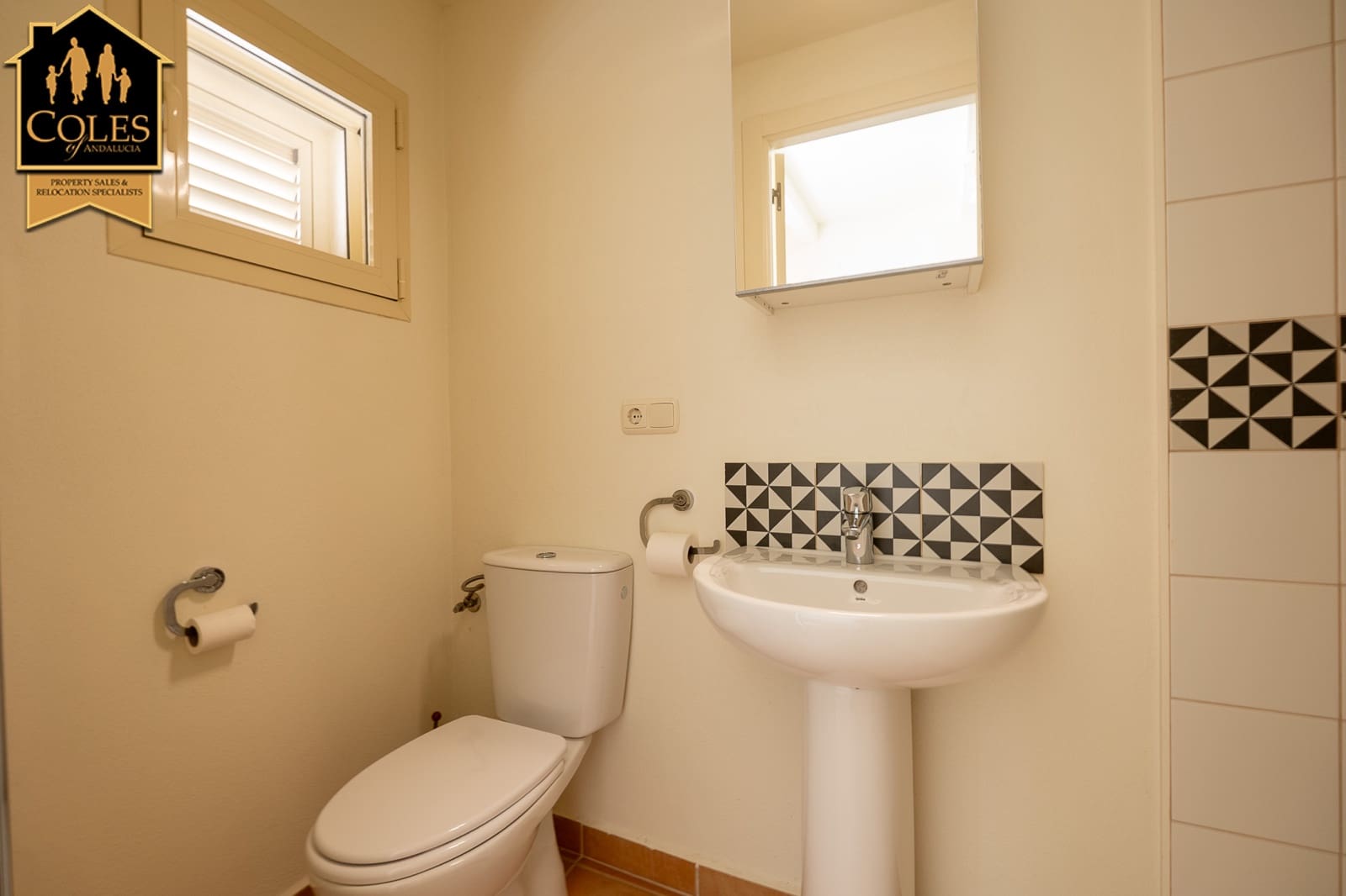 2 soveværelse Villa til salg i Los Gallardos med swimmingpool garage - € 309.995 (Ref: 9249136)