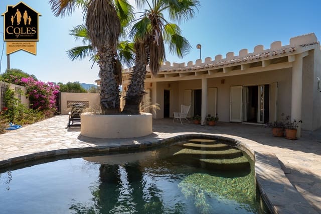 2 soveværelse Villa til salg i Los Gallardos med swimmingpool garage - € 309.995 (Ref: 9249136)