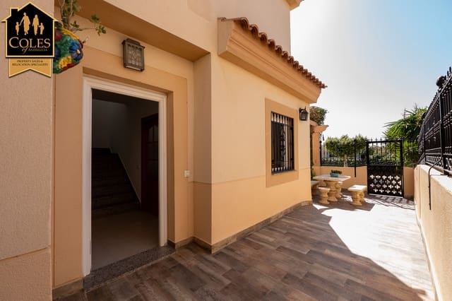 3 bedroom Townhouse for sale in Vera Ciudad, Vera with garage - € 229,000 (Ref: 9255816)