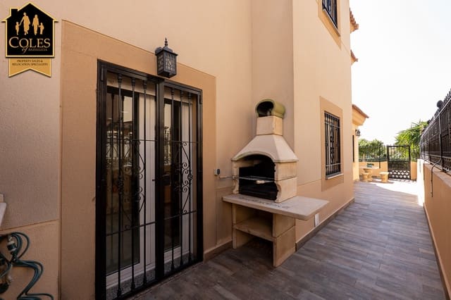 3 bedroom Townhouse for sale in Vera Ciudad, Vera with garage - € 229,000 (Ref: 9255816)