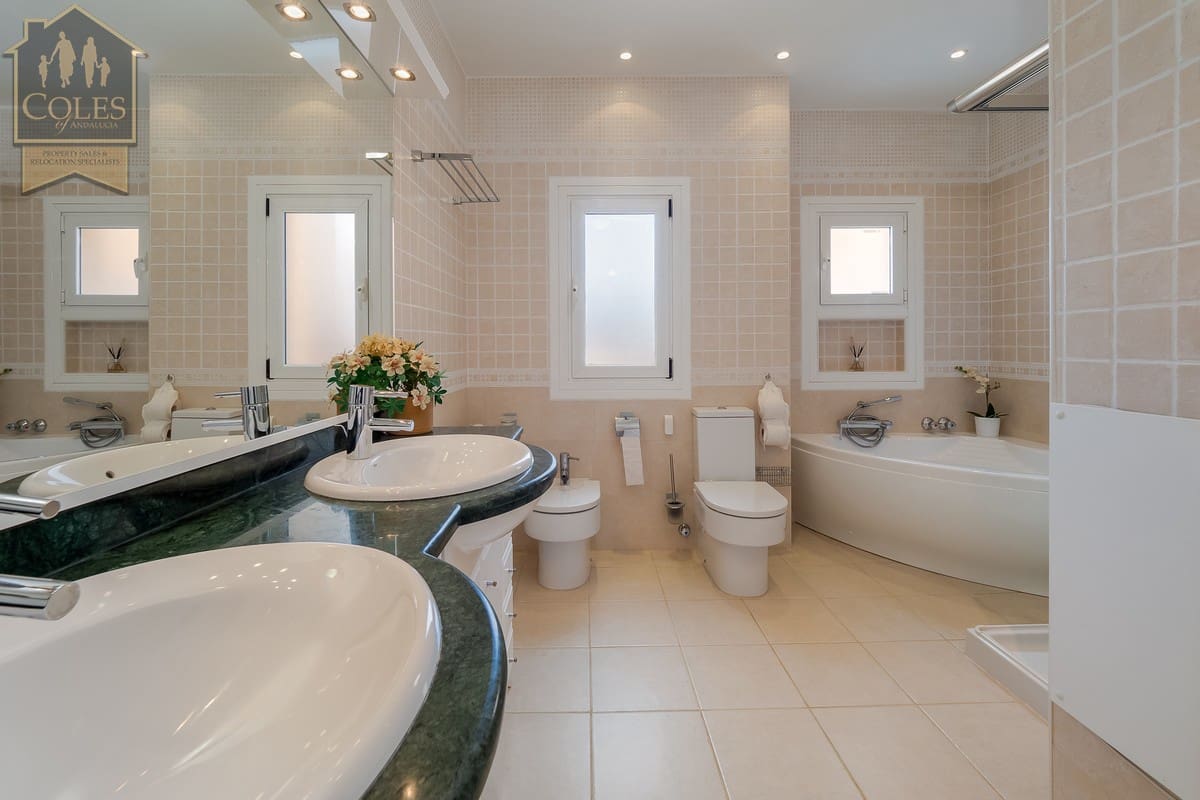 4 soverom Villa til salgs i Bedar med svømmebasseng - € 429 950 (Ref: 9309001)