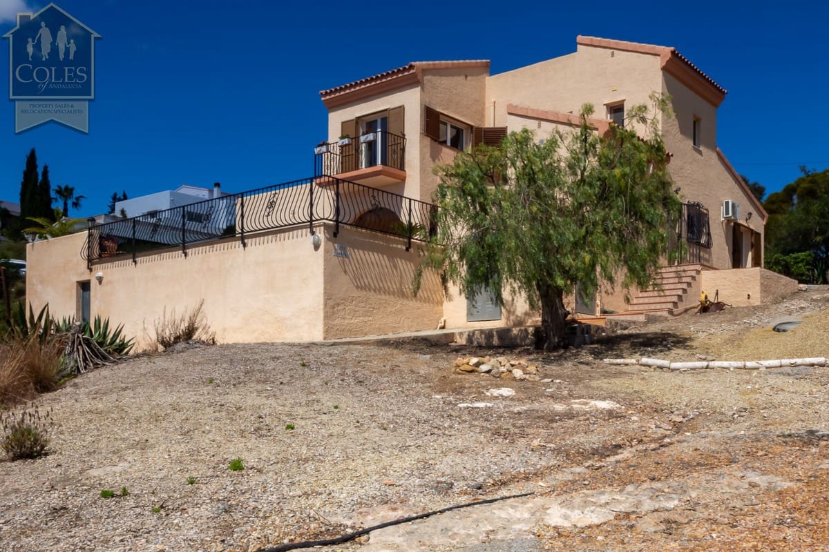 4 soverom Villa til salgs i Bedar med svømmebasseng - € 429 950 (Ref: 9309001)