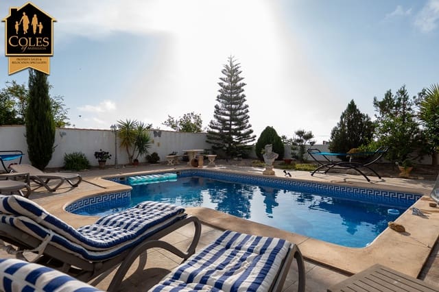 2 soveværelse Villa til salg i Urcal, Huércal-Overa med swimmingpool garage - € 274.950 (Ref: 9324361)