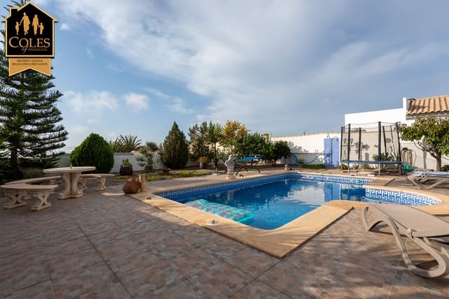 2 soveværelse Villa til salg i Urcal, Huércal-Overa med swimmingpool garage - € 274.950 (Ref: 9324361)