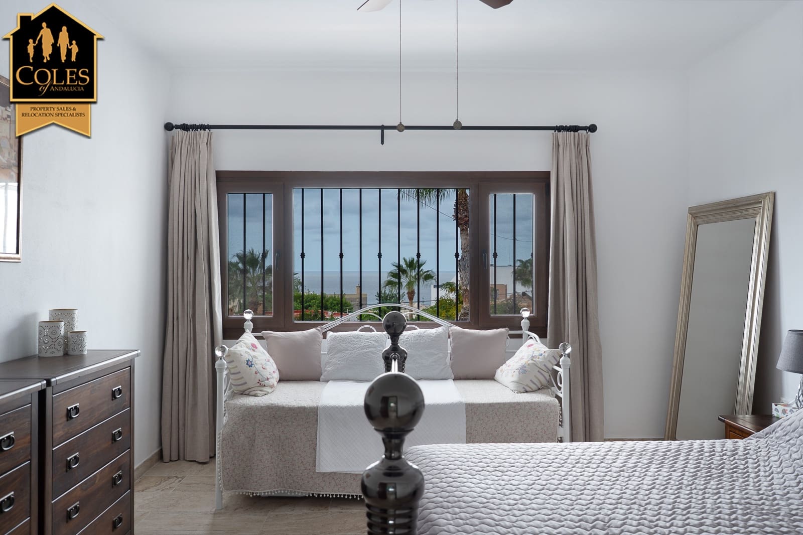 4 soveværelse Villa til salg i Mojacar med swimmingpool garage - € 649.995 (Ref: 9324364)