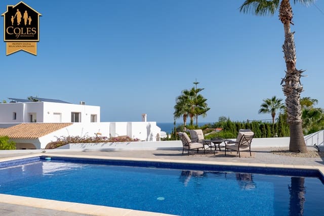 4 bedroom Villa for sale in Mojácar with pool garage - € 649,995 (Ref: 9324364)