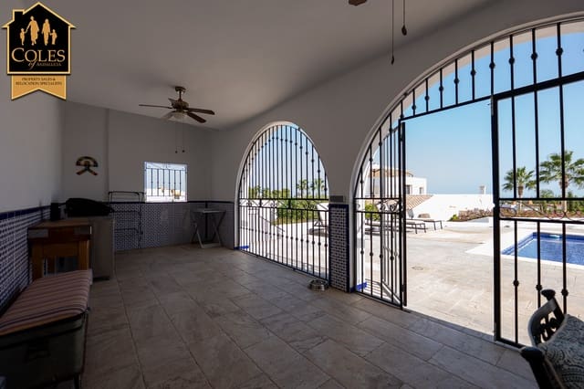 4 bedroom Villa for sale in Mojácar with pool garage - € 649,995 (Ref: 9324364)