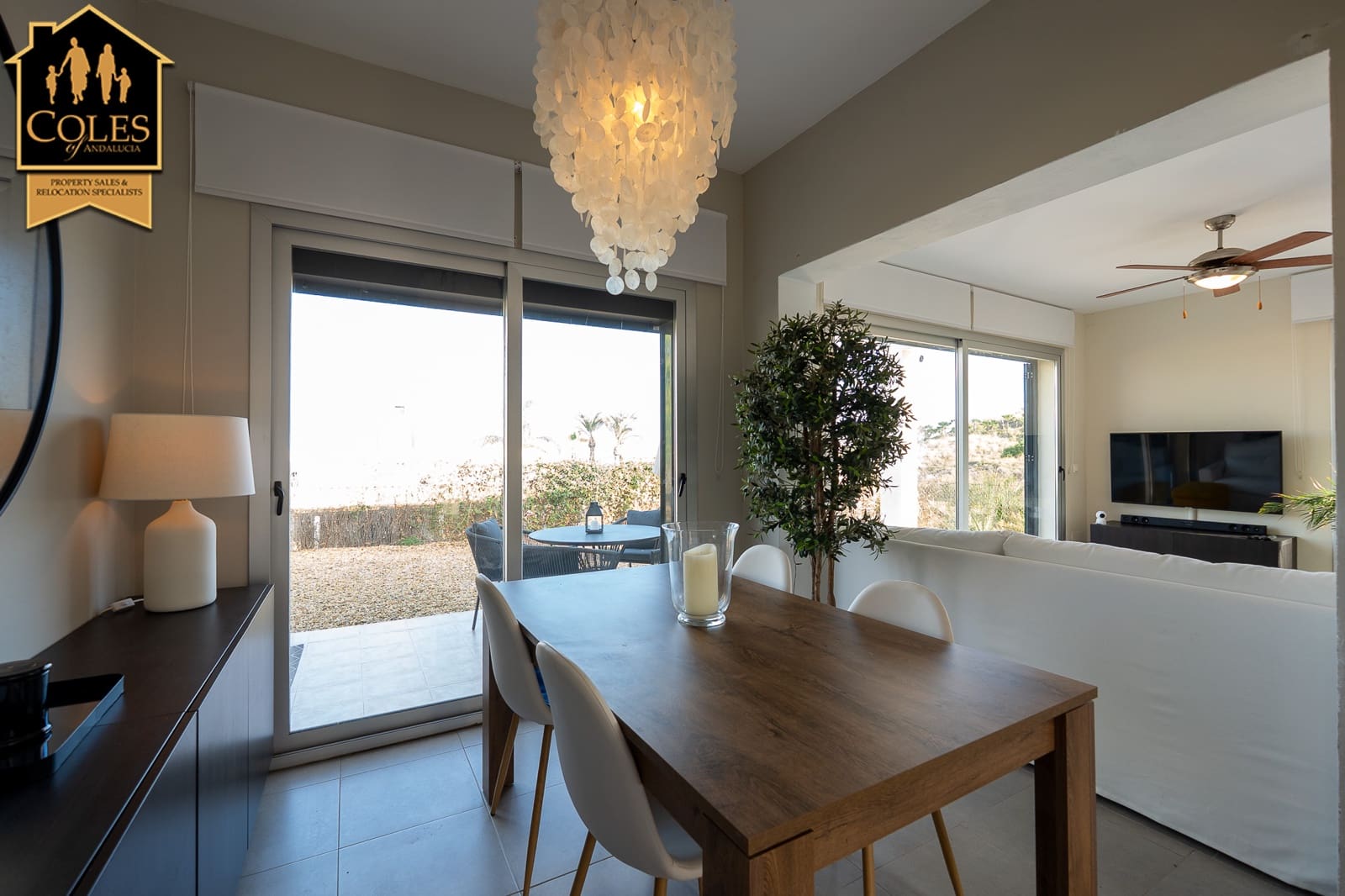 2 sypialnia Dom blizniak na sprzedaż w Valle del Este z basenem garażem - 309 995 € (Ref: 9372384)