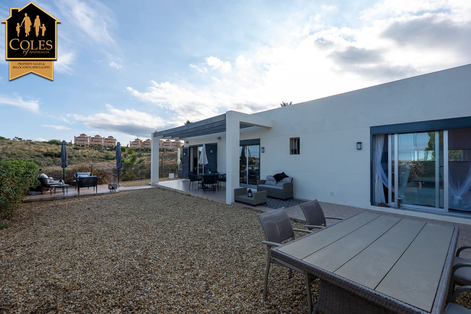 2 sypialnia Dom blizniak na sprzedaż w Valle del Este z basenem garażem - 309 995 € (Ref: 9372384)