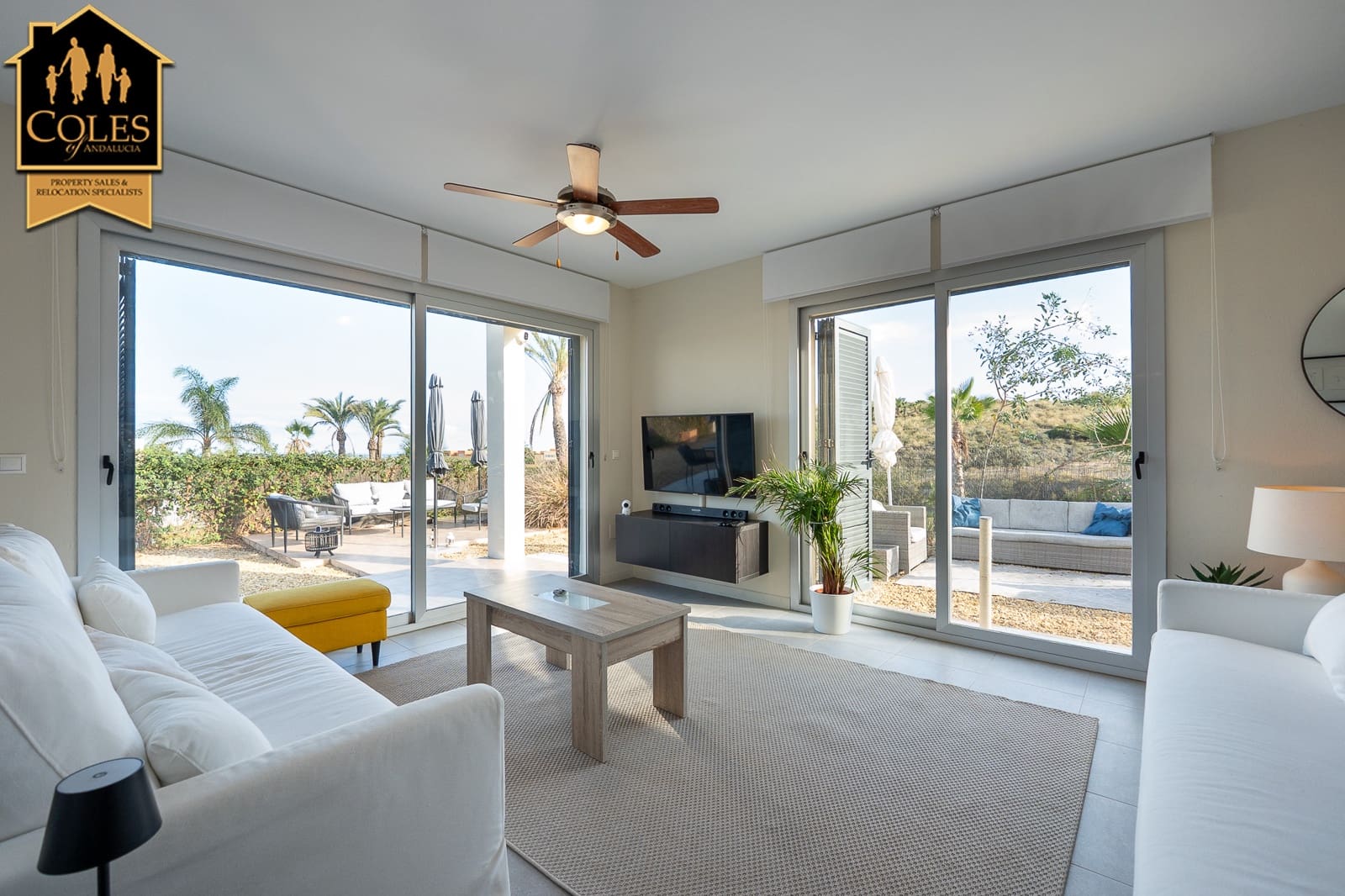 2 sypialnia Dom blizniak na sprzedaż w Valle del Este z basenem garażem - 309 995 € (Ref: 9372384)