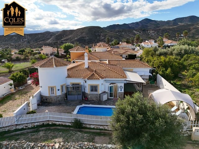 3 soveværelse Villa til salg i Partaloa med swimmingpool garage - € 275.000 (Ref: 9373706)