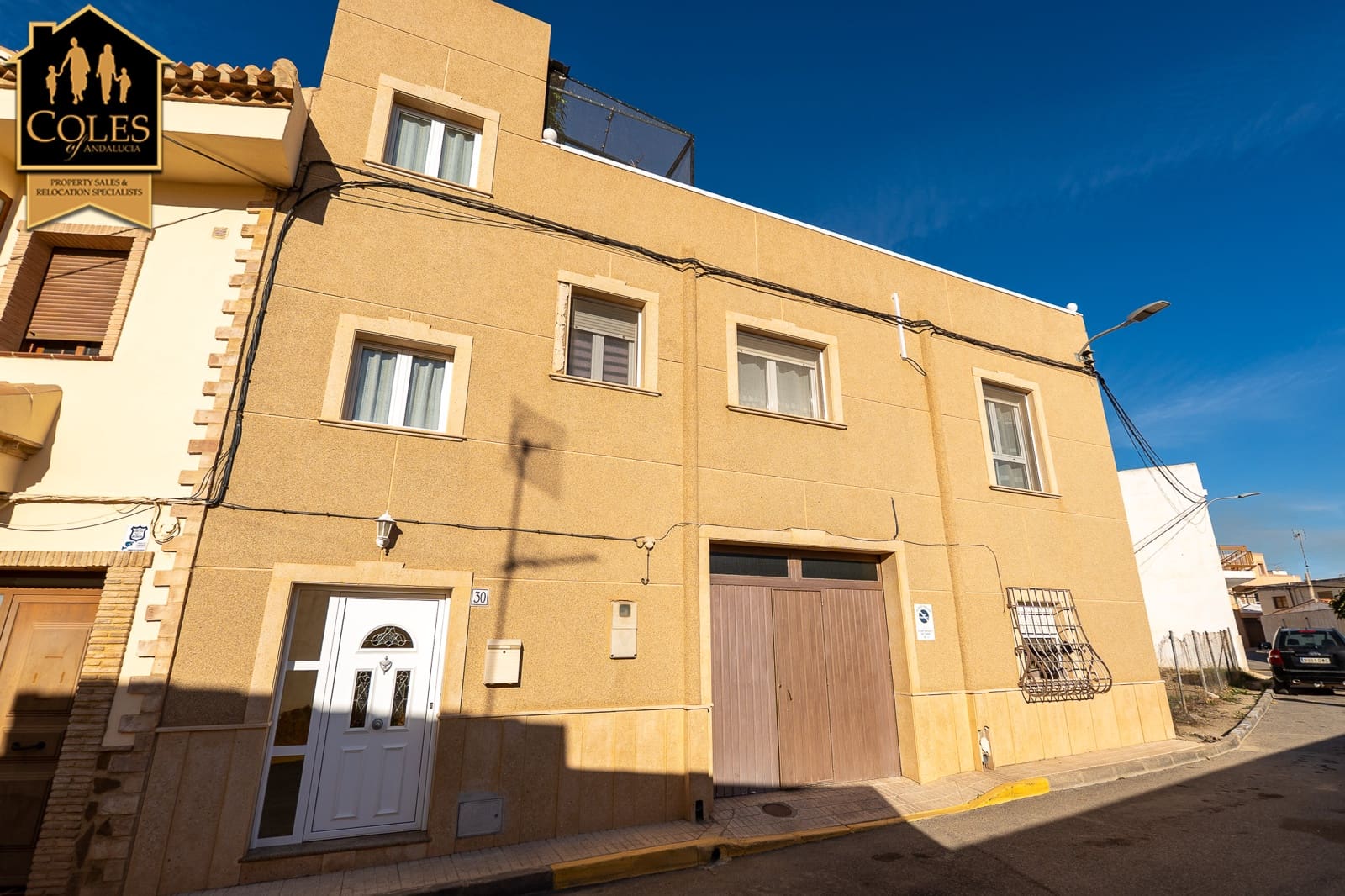 4 bedroom Townhouse for sale in Turre with garage - € 320,000 (Ref: 9401801)