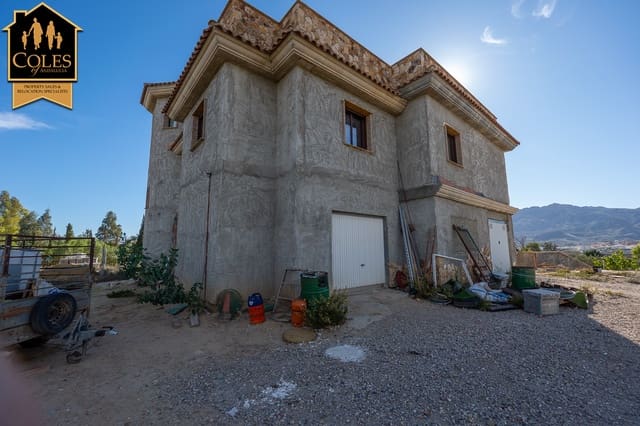 5 makuuhuone Huvila myytävänä paikassa Turre mukana 
autotalli - 460 000 € (Ref: 9401973)