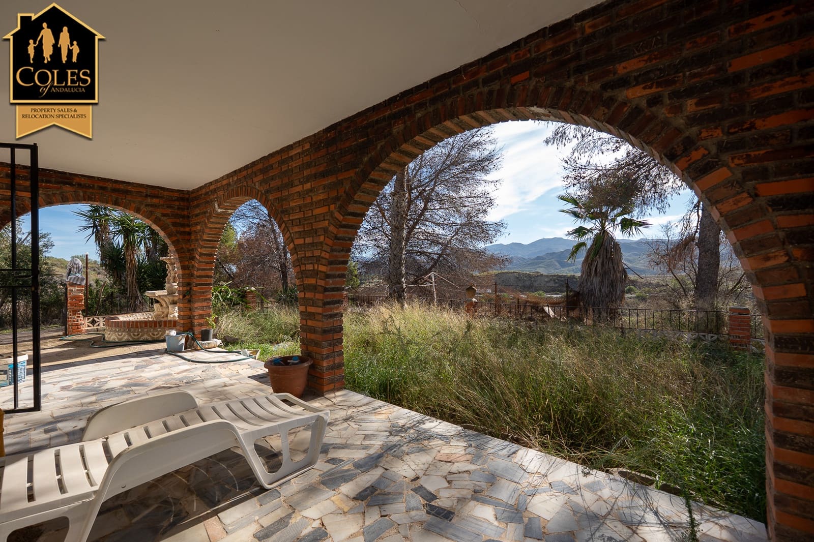 4 bedroom Villa for sale in Los Gallardos with garage - € 250,000 (Ref: 9409688)