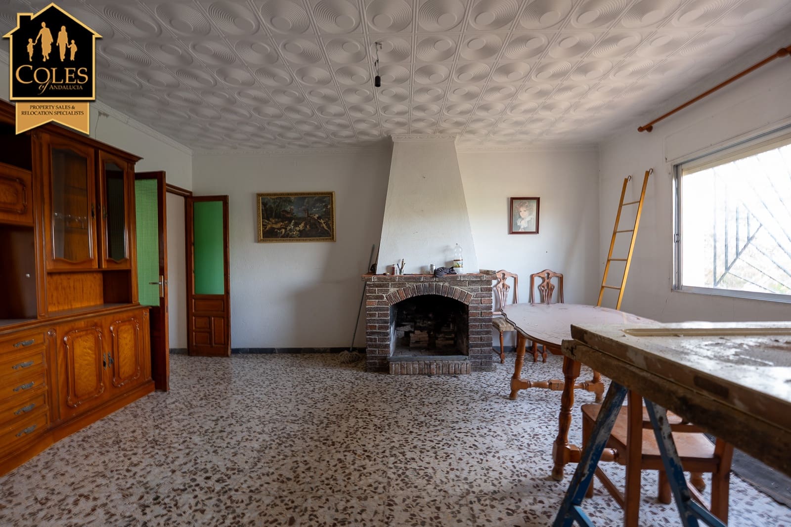 4 bedroom Villa for sale in Los Gallardos with garage - € 250,000 (Ref: 9409688)