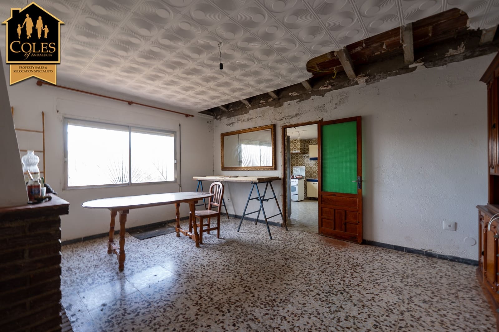 4 bedroom Villa for sale in Los Gallardos with garage - € 250,000 (Ref: 9409688)