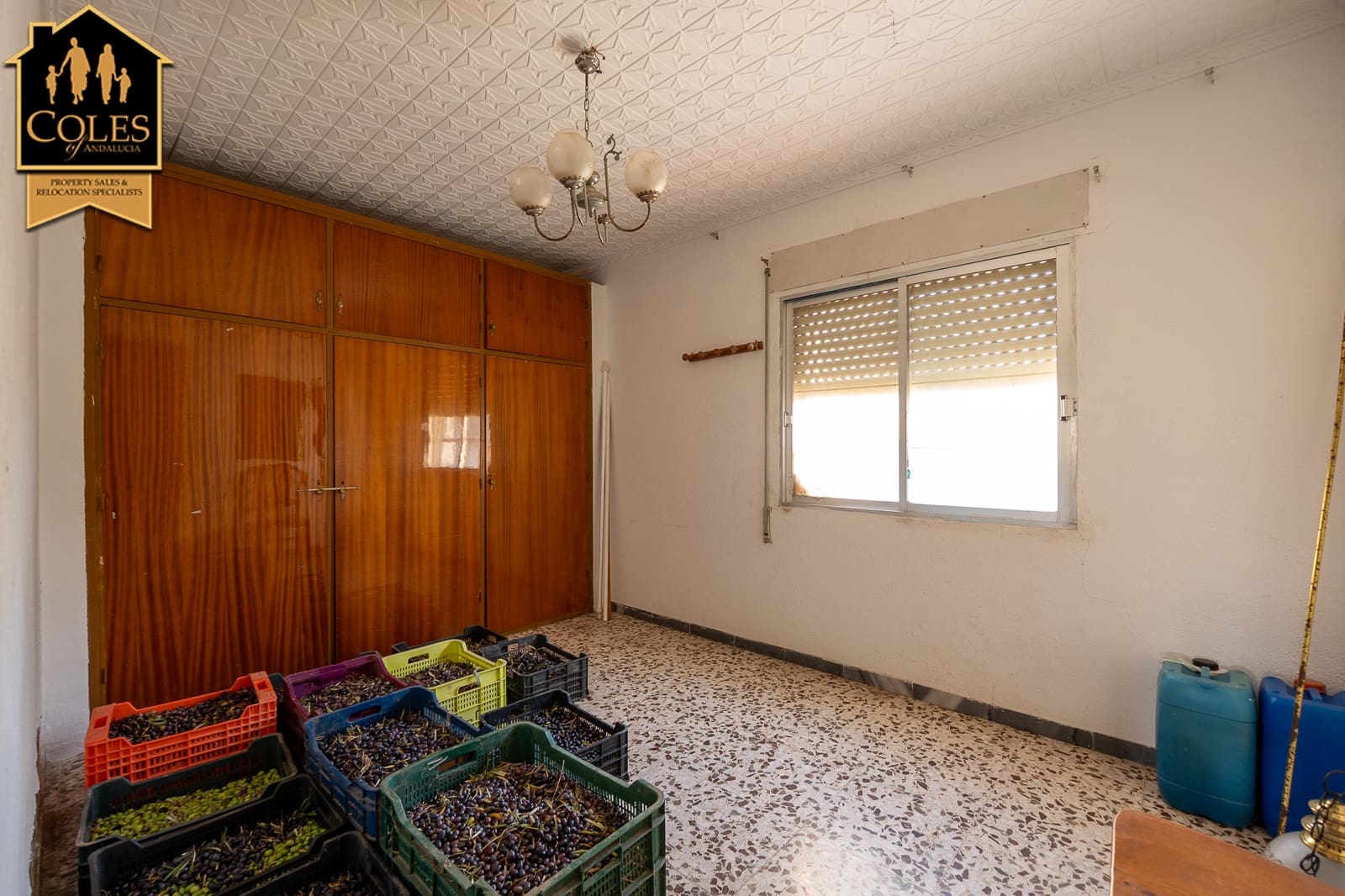 4 bedroom Villa for sale in Los Gallardos with garage - € 250,000 (Ref: 9409688)