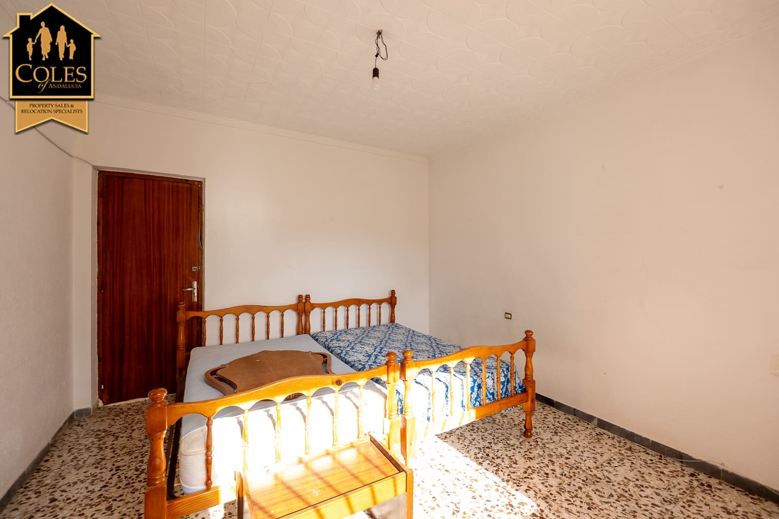 4 bedroom Villa for sale in Los Gallardos with garage - € 250,000 (Ref: 9409688)