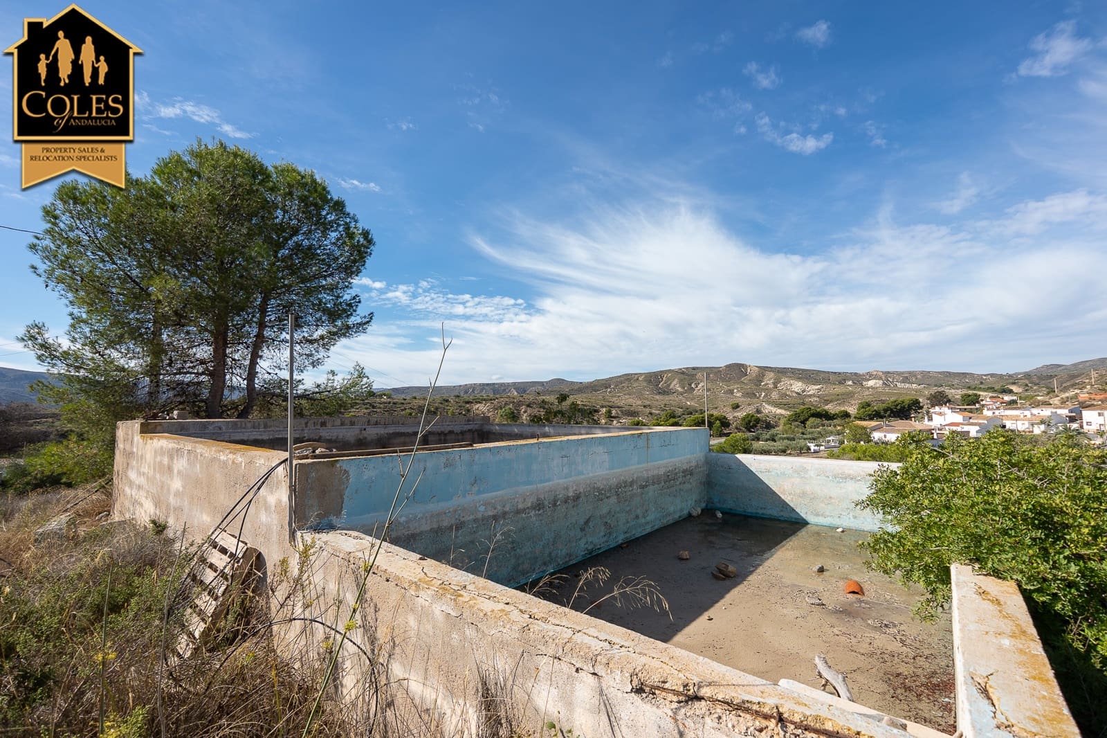 4 bedroom Villa for sale in Los Gallardos with garage - € 250,000 (Ref: 9409688)