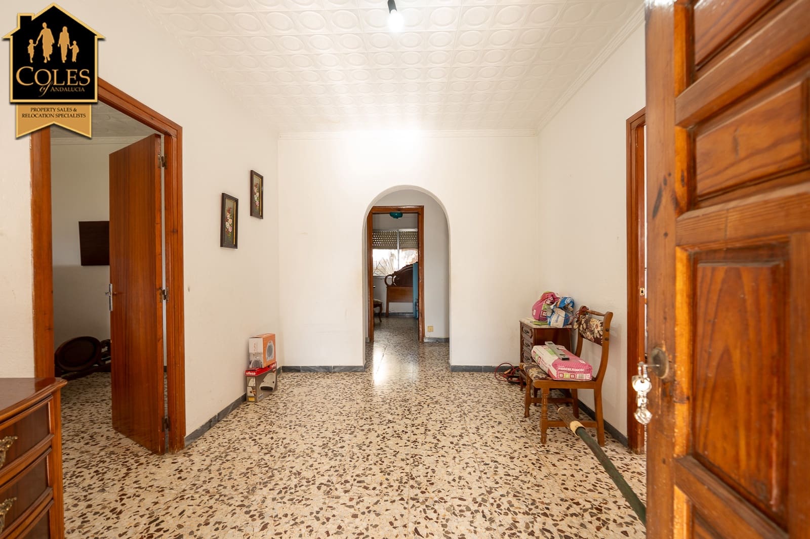 4 bedroom Villa for sale in Los Gallardos with garage - € 250,000 (Ref: 9409688)