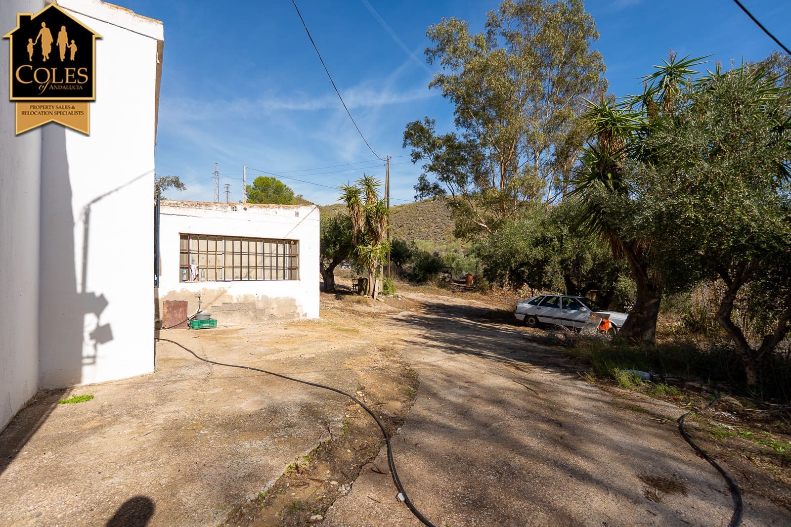 4 bedroom Villa for sale in Los Gallardos with garage - € 250,000 (Ref: 9409688)