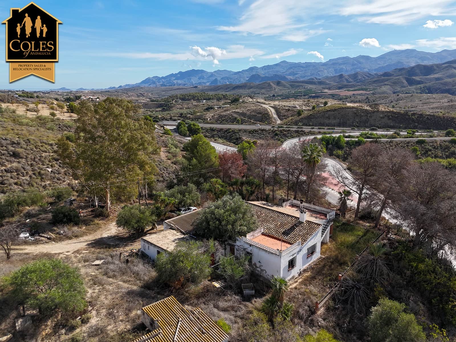 4 bedroom Villa for sale in Los Gallardos with garage - € 250,000 (Ref: 9409688)