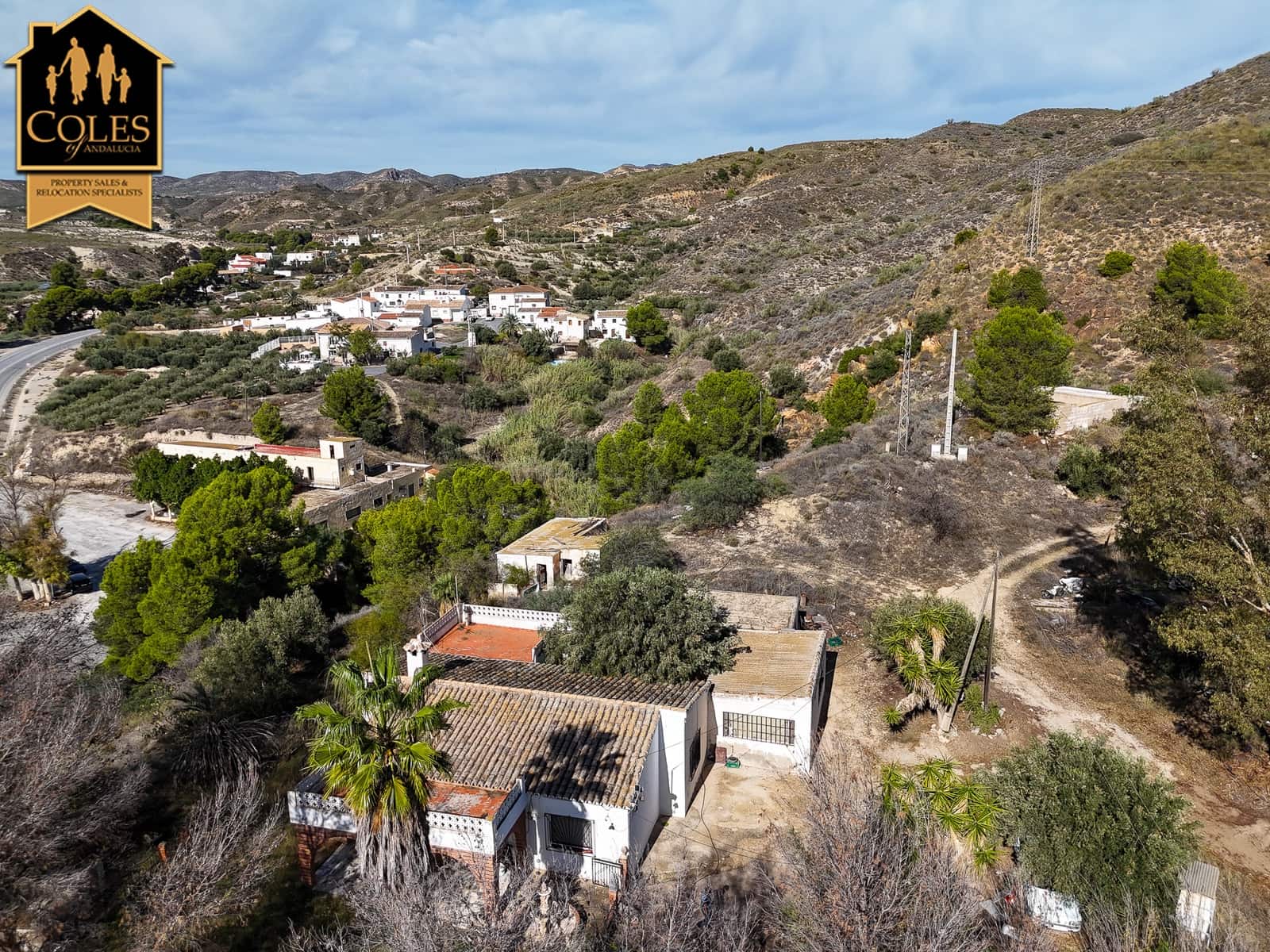 4 bedroom Villa for sale in Los Gallardos with garage - € 250,000 (Ref: 9409688)