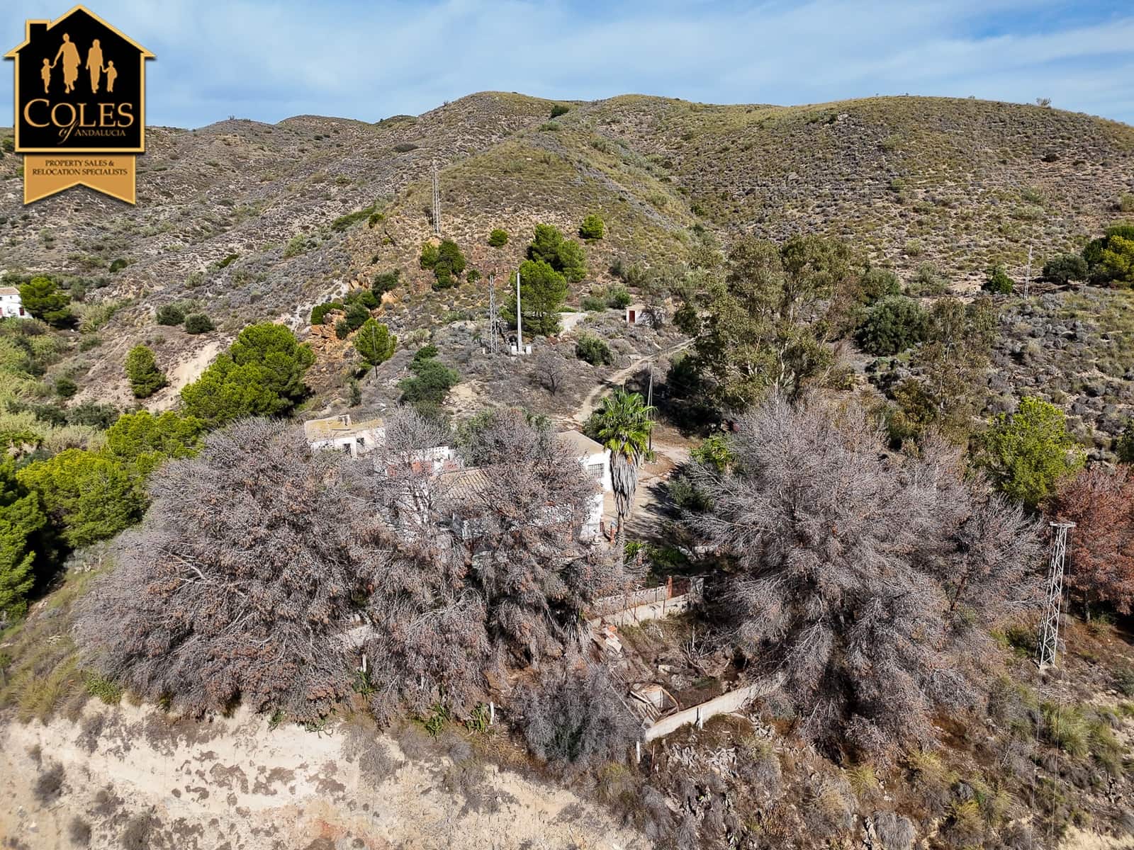 4 bedroom Villa for sale in Los Gallardos with garage - € 250,000 (Ref: 9409688)