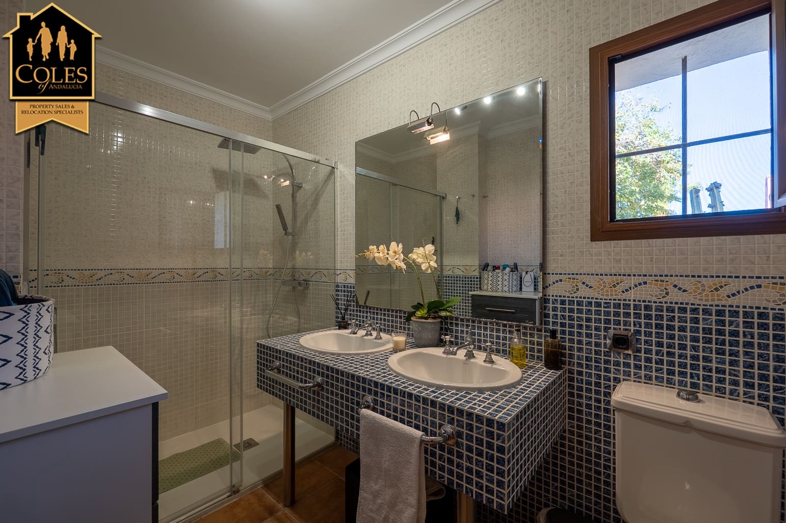 4 makuuhuone Huvila myytävänä paikassa Desert Springs mukana uima-altaan 
autotalli - 595 000 € (Ref: 9453614)