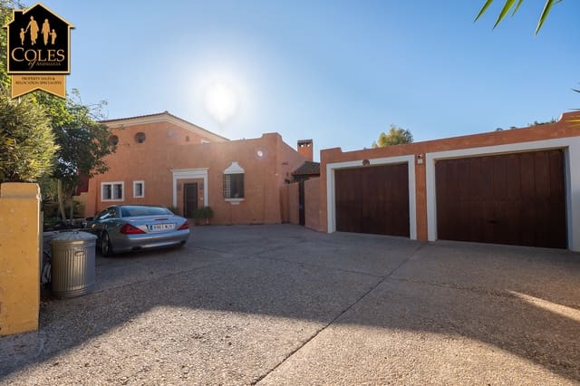 4 bedroom Villa for sale in Desert Springs, Cuevas del Almanzora with pool garage - € 595,000 (Ref: 9453614)