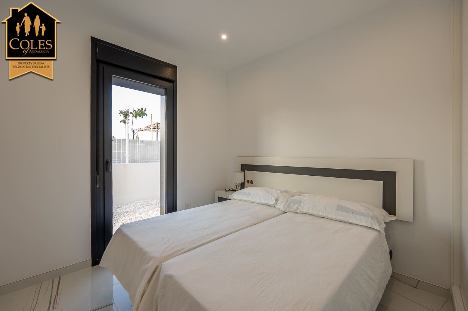 2 makuuhuone Huvila myytävänä paikassa Los Gallardos mukana uima-altaan 
autotalli - 324 000 € (Ref: 9453615)