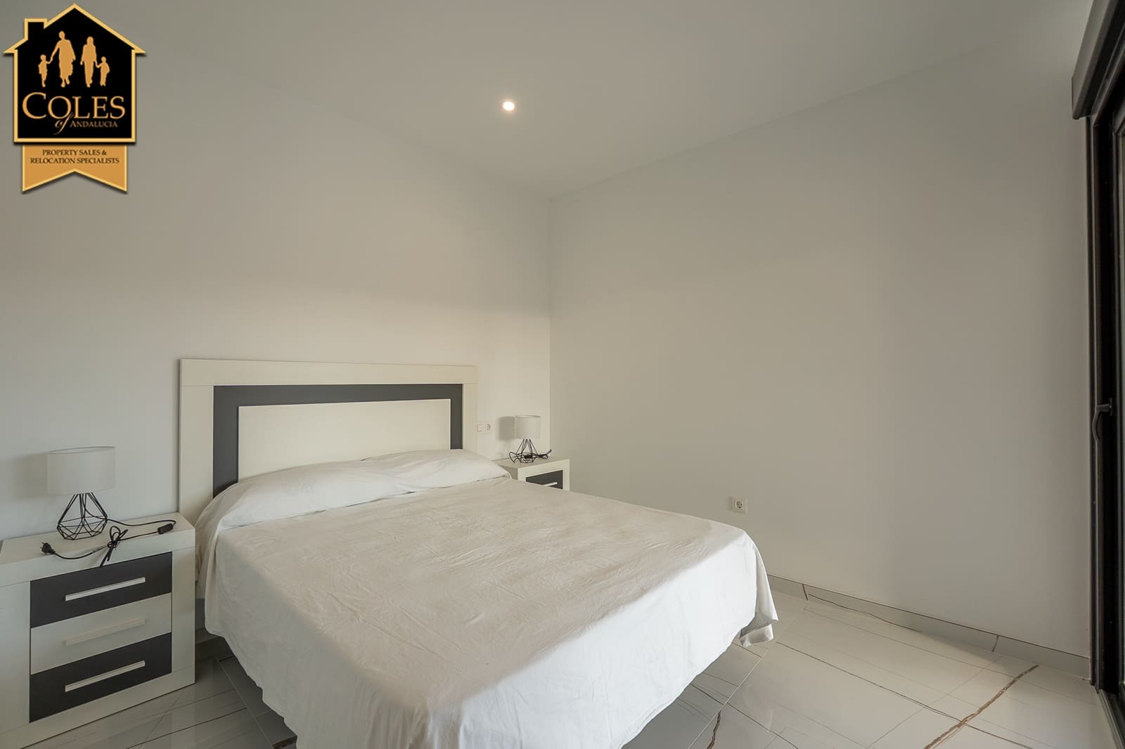 2 makuuhuone Huvila myytävänä paikassa Los Gallardos mukana uima-altaan 
autotalli - 324 000 € (Ref: 9453615)