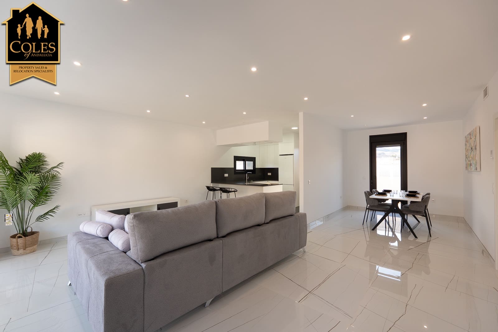 2 makuuhuone Huvila myytävänä paikassa Los Gallardos mukana uima-altaan 
autotalli - 324 000 € (Ref: 9453615)