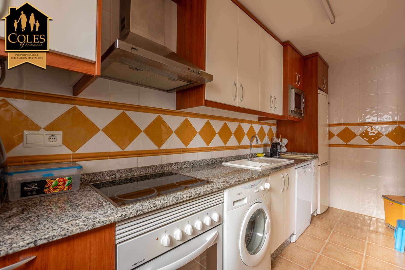 2 makuuhuone Huoneisto myytävänä paikassa Vera mukana uima-altaan 
autotalli - 159 999 € (Ref: 9456682)