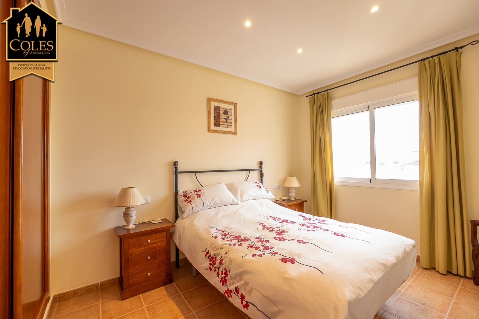 2 makuuhuone Huoneisto myytävänä paikassa Vera mukana uima-altaan 
autotalli - 159 999 € (Ref: 9456682)