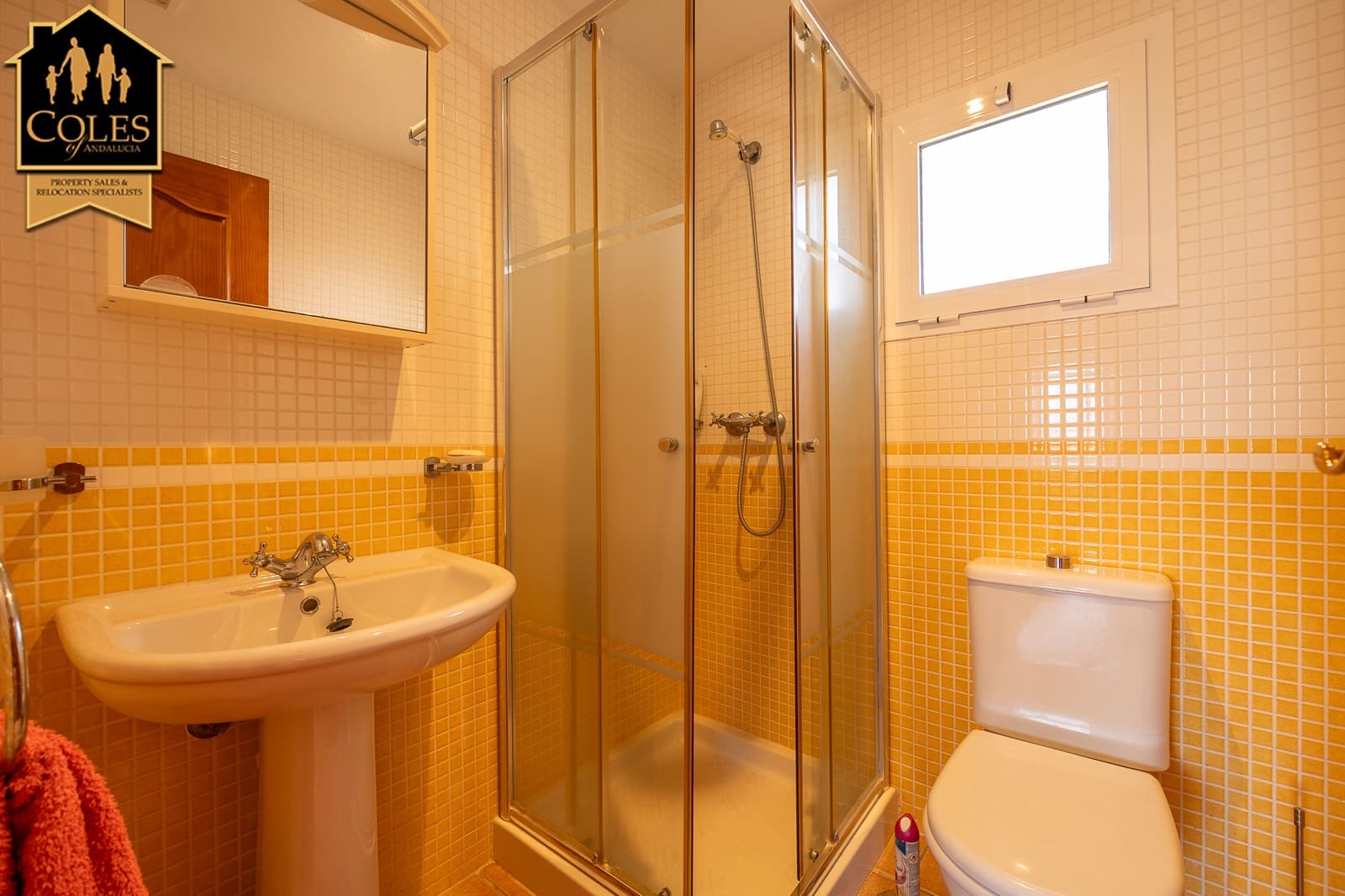 2 makuuhuone Huoneisto myytävänä paikassa Vera mukana uima-altaan 
autotalli - 159 999 € (Ref: 9456682)